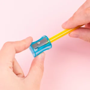 Sacapuntas COMIKO CURVO 1 boca - 4 colores traslucidos - Pote x 70