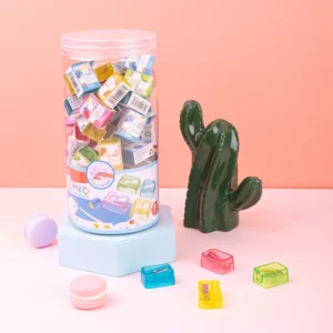 Sacapuntas COMIKO RECTANGULAR 1 boca - 4 colores traslucidos - Pote x 70